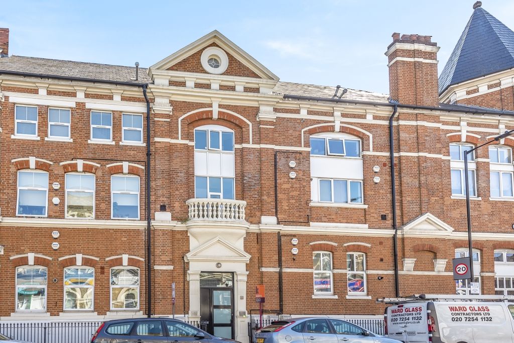 Property photo 3 of 6 498148 (1)