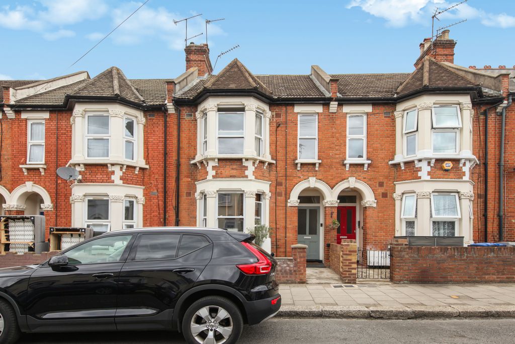 Property photo 2 of 21 156B Villiers Road - ev5Jfg0Ywwc2Pisqos1m