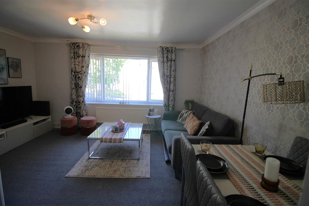 Property photo 3 of 8 Img_8515E.Jpg