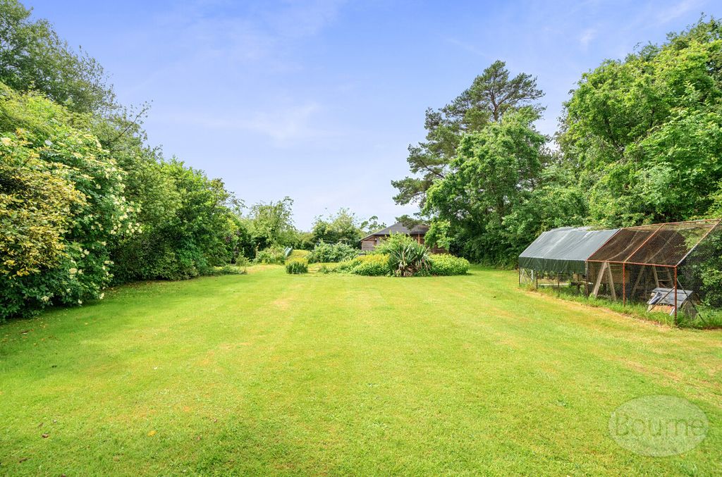 Property photo 3 of 22 935F7698-Fdd3-41d...