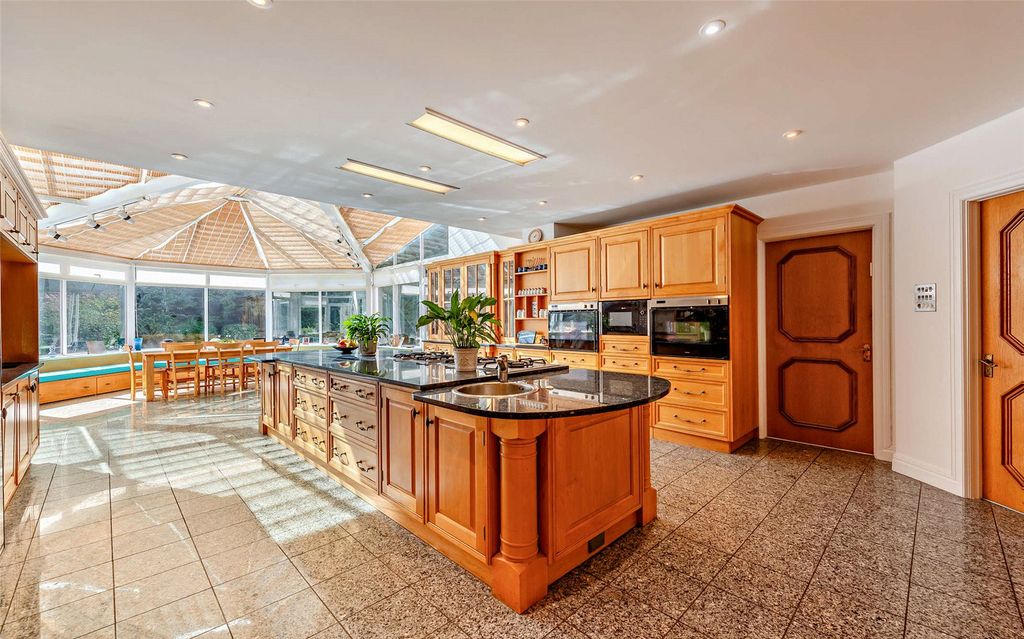 Property photo 2 of 32 Kitchen