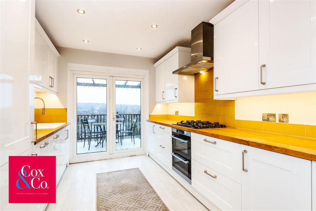 Property photo 1 of 18 81N_4049.Jpg