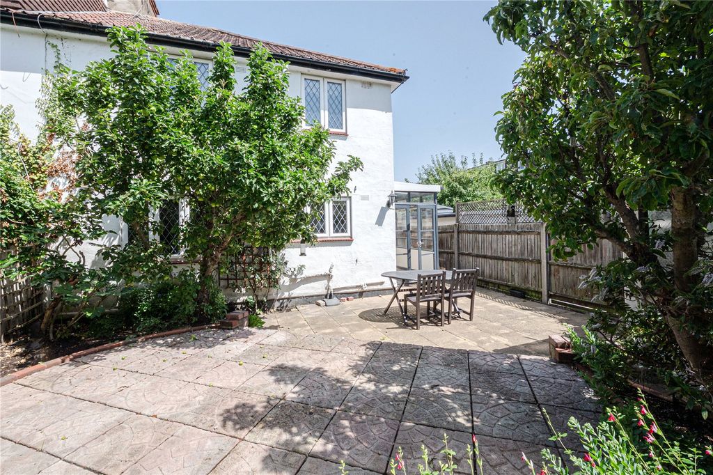 Property photo 3 of 18 Picture No. 10
