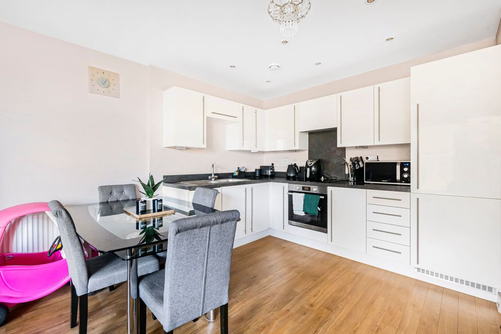 Property photo 3 of 17 Reception/Kitchen