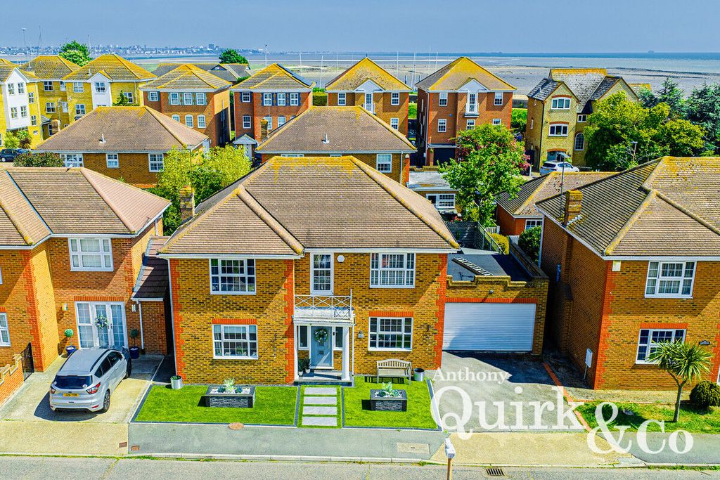 Property photo 1 of 37
