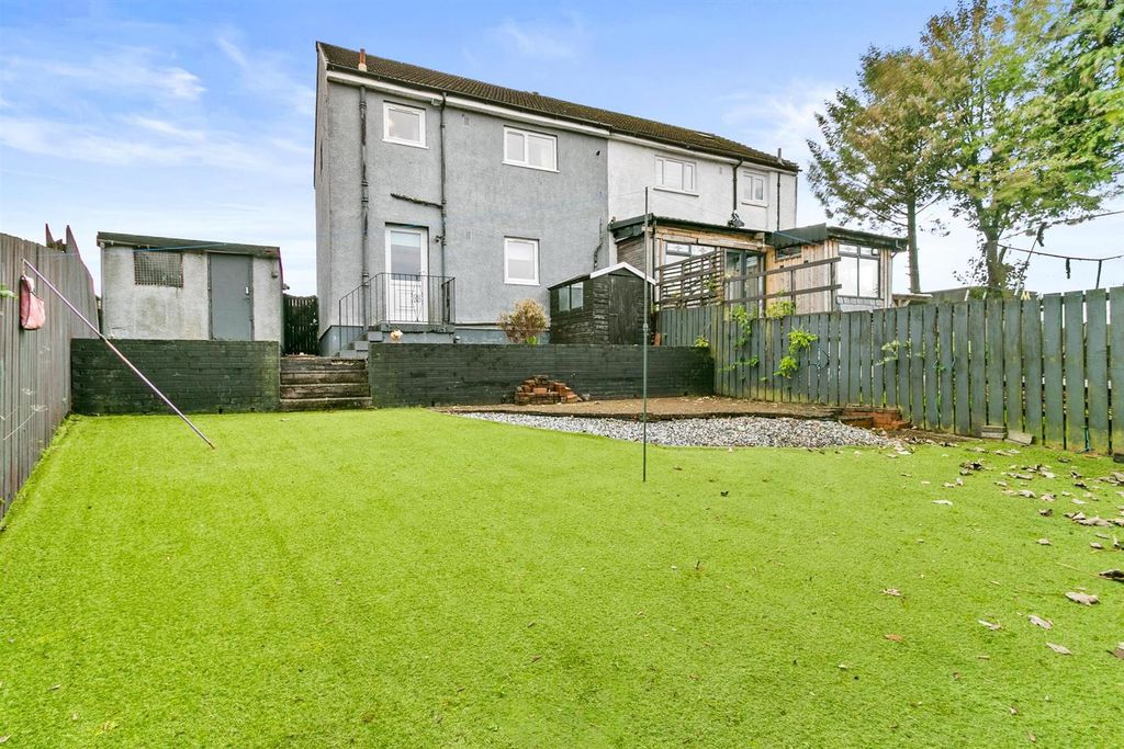 Property photo 2 of 24