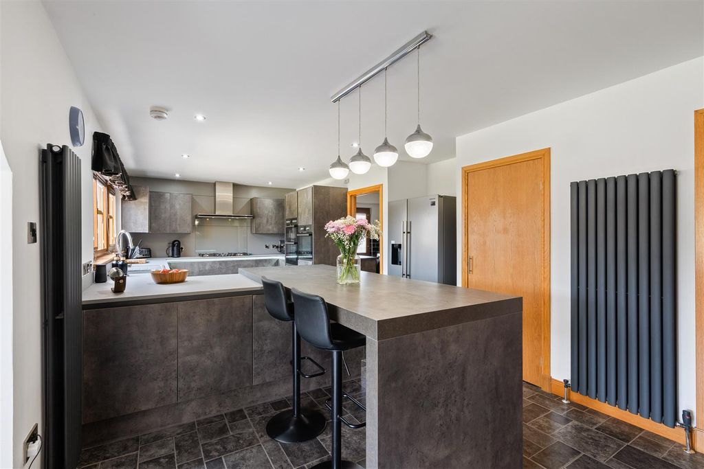 Property photo 3 of 74 13.Jpg