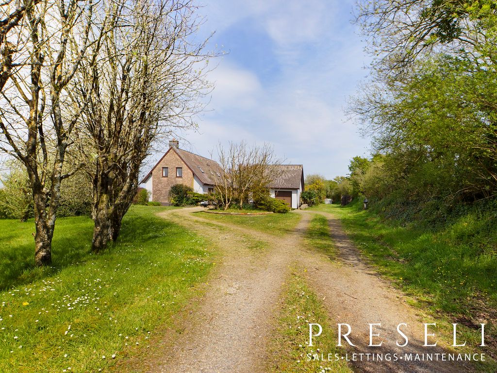 Property photo 3 of 26 Photo 6