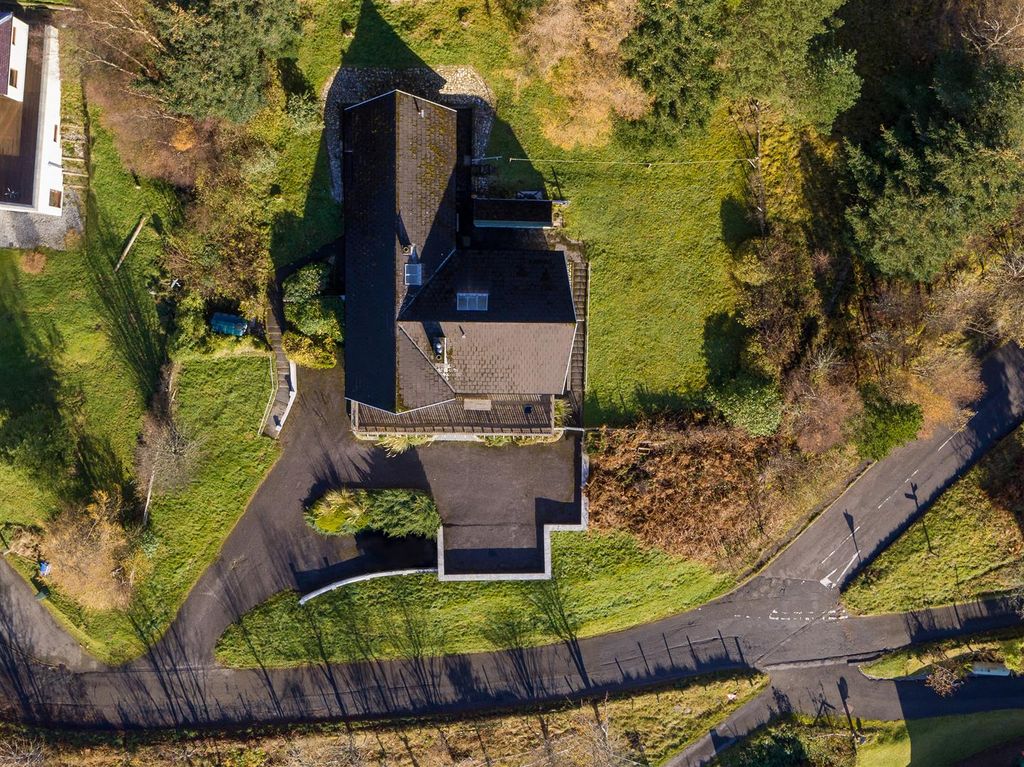 Property photo 3 of 46 2022-11-16-Dolphin-House-1.Jpg
