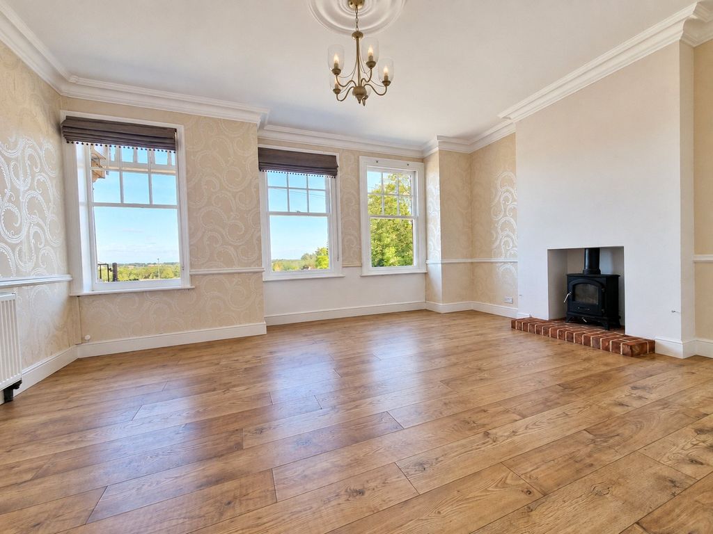 Property photo 3 of 18 Picture No. 04