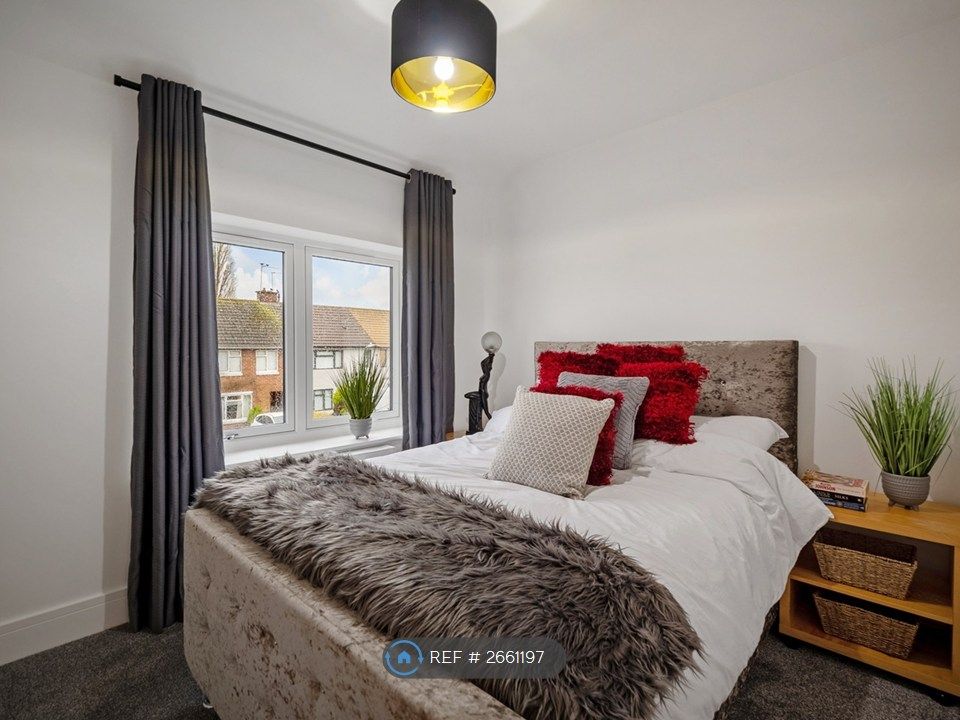 Property photo 3 of 6