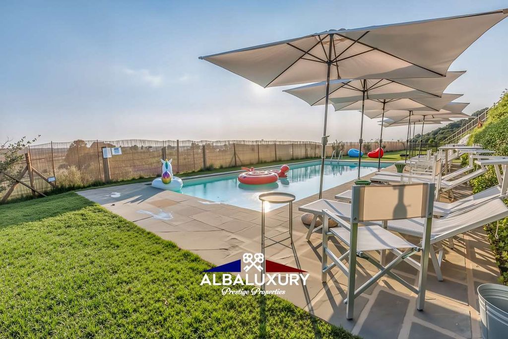 Property photo 1 of 49