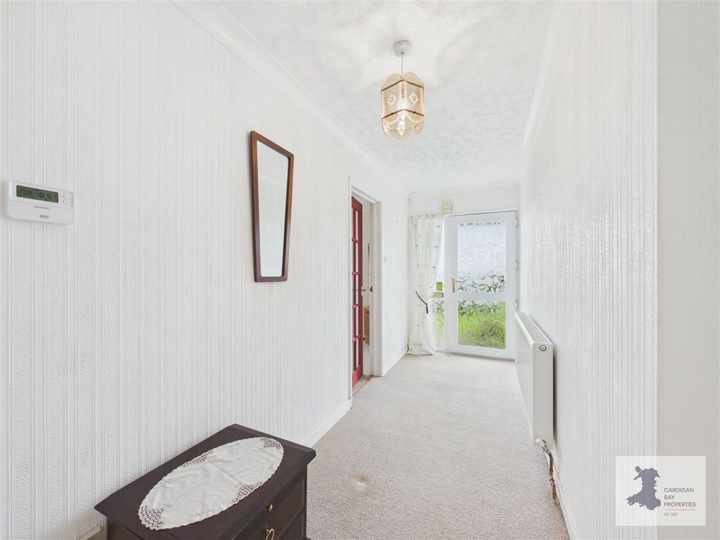 Property photo 3 of 35 Hallway