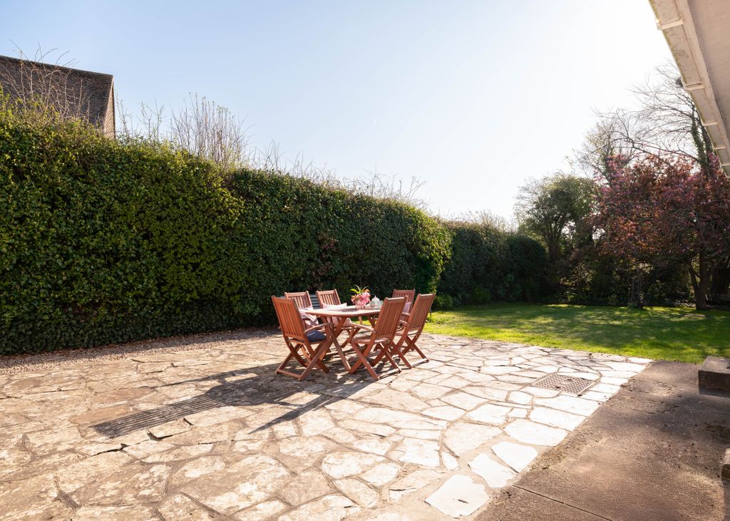Property photo 3 of 16 68021862A457E_16 Trelyn-1