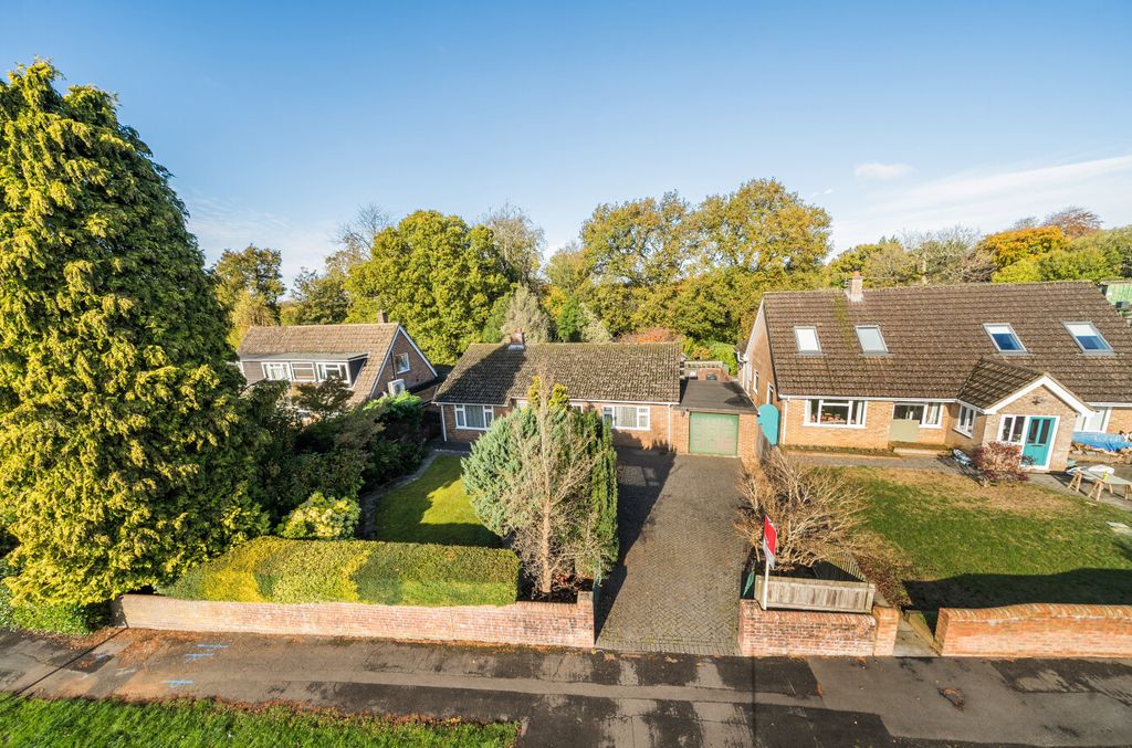 Property photo 1 of 14 1371447-24-68F8B6...