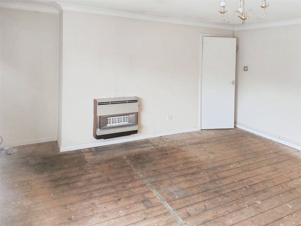 Property photo 2 of 10 Lounge