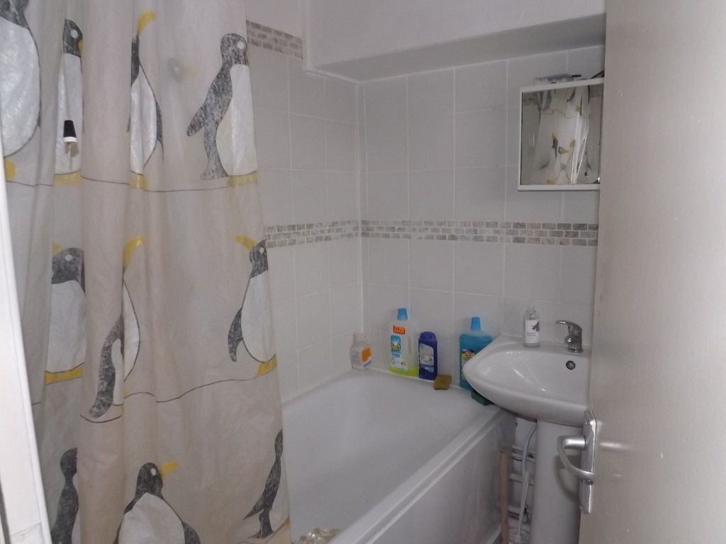 Property photo 2 of 7 4384.Jpg