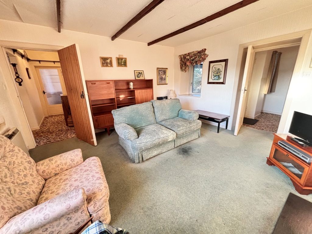 Property photo 3 of 24