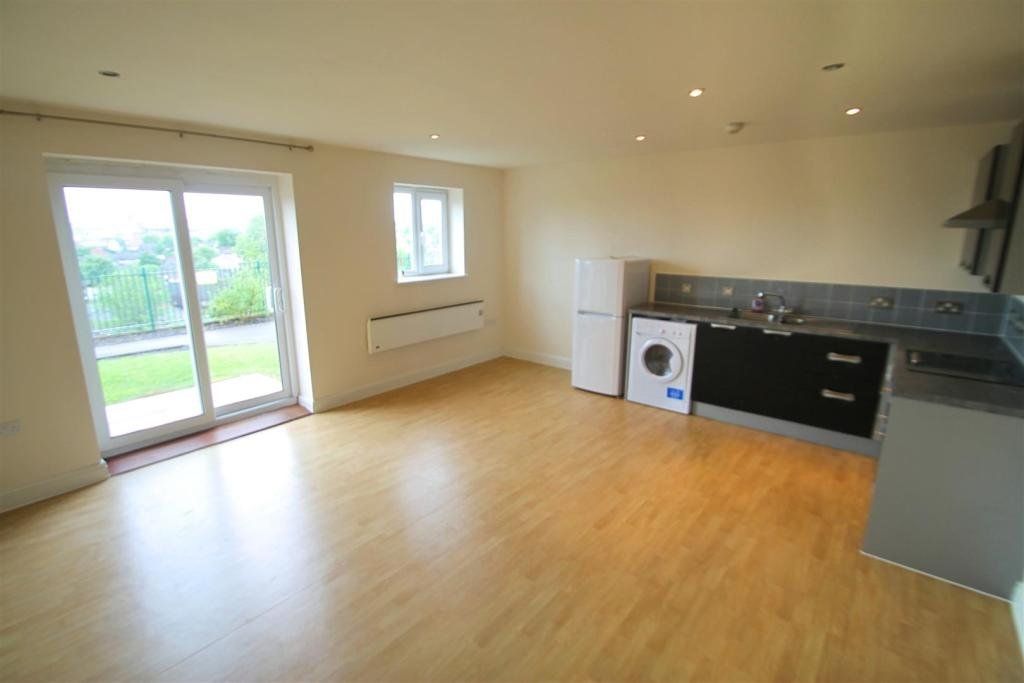 Property photo 2 of 8 Picture No. 03