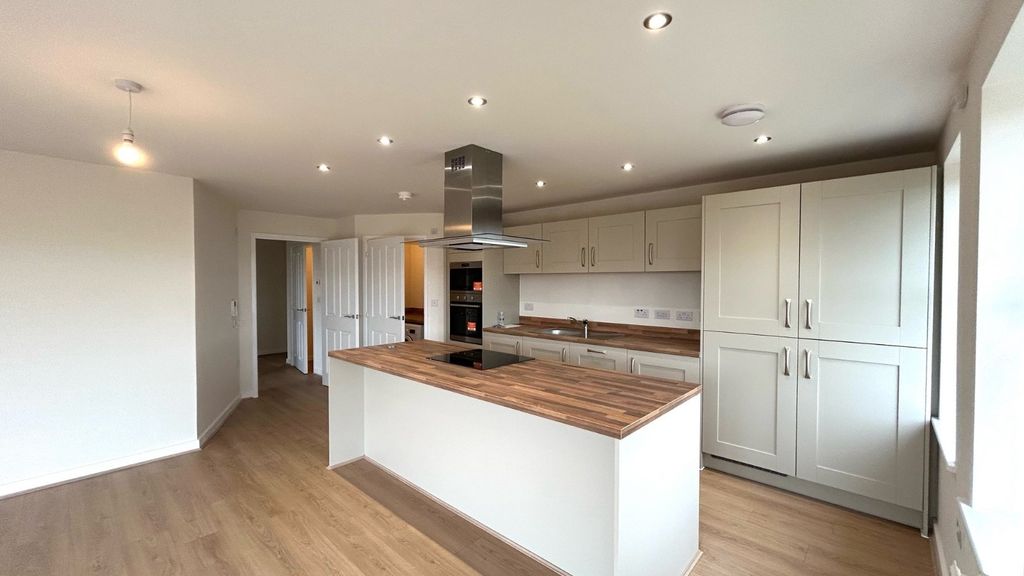 Property photo 2 of 7 Picture No. 06