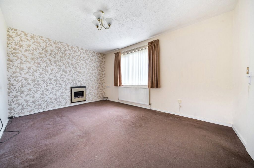 Property photo 3 of 10 1385390-7-693A9c9...