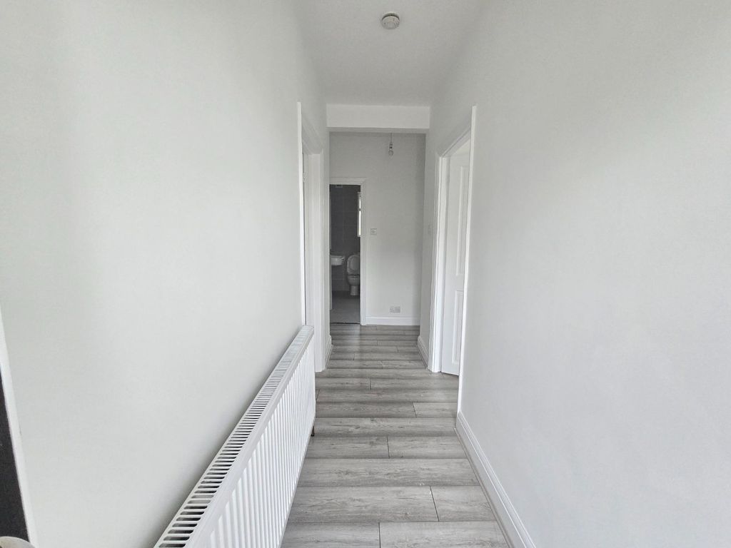Property photo 3 of 18 5153252