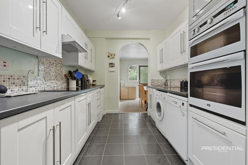 Property photo 2 of 20 Gallery