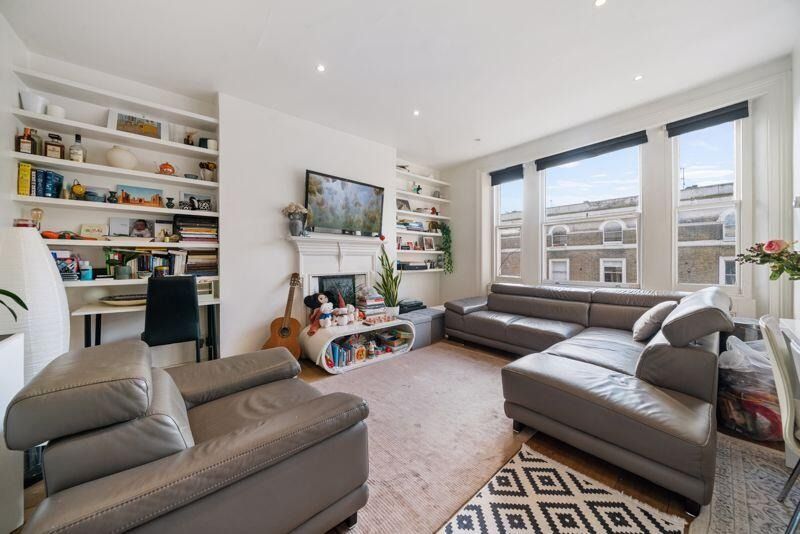 Property photo 2 of 10 4169693