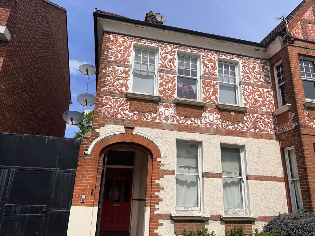 Property photo 1 of 6