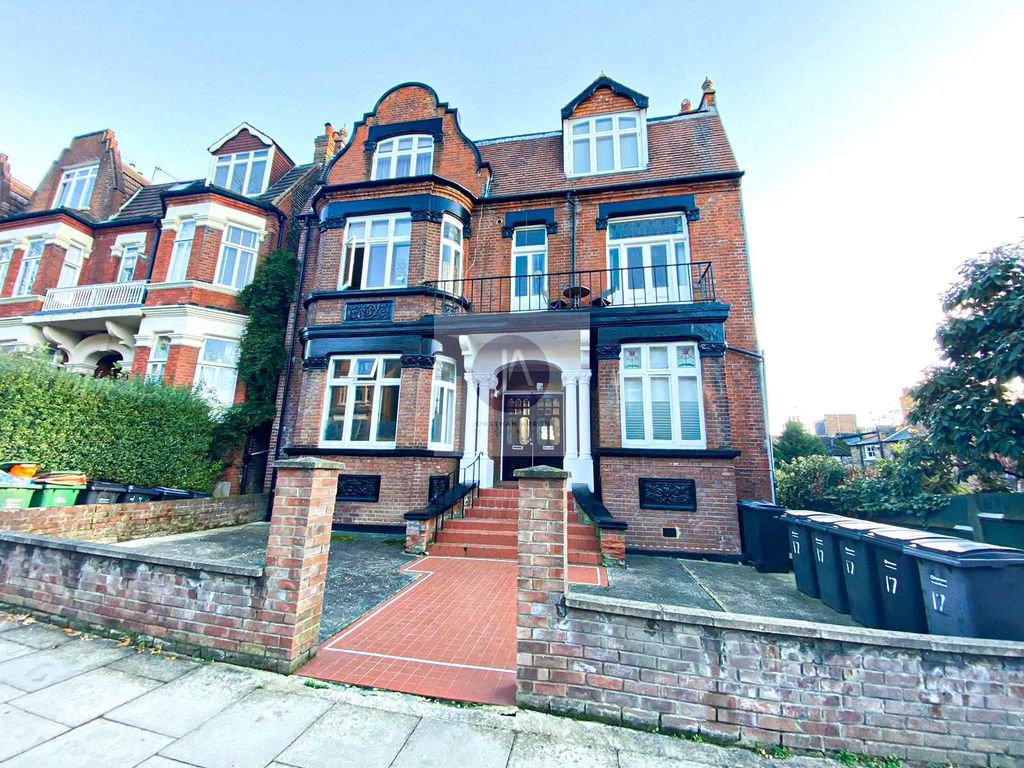 Property photo 1 of 9 Picture No. 14