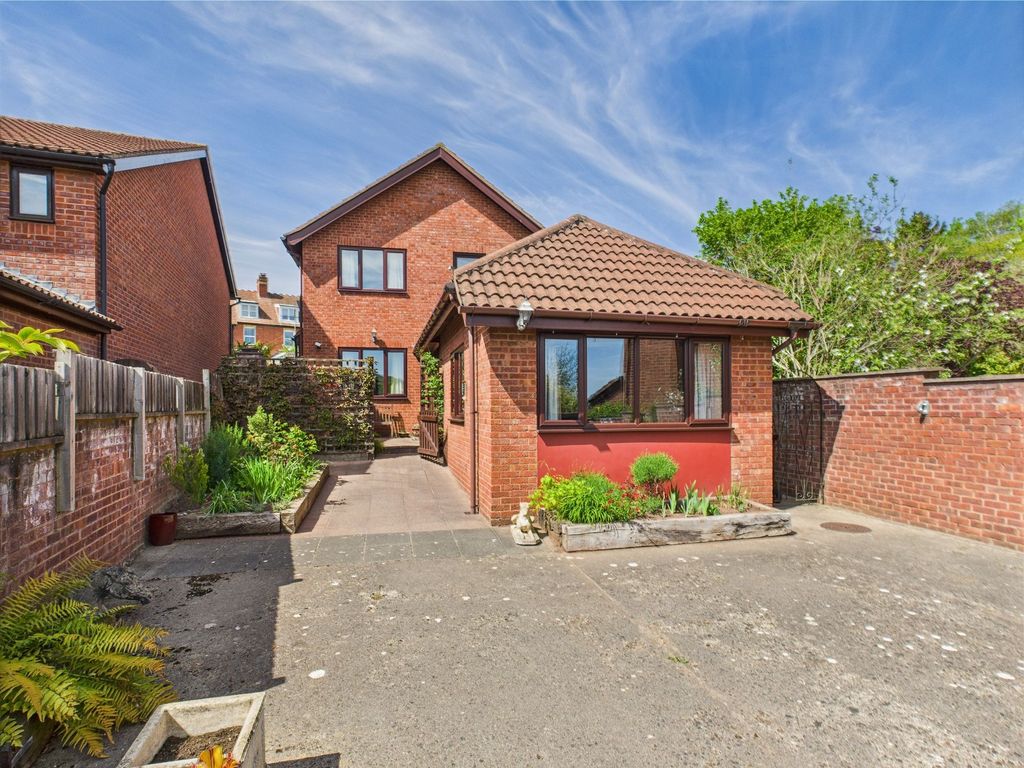 Property photo 1 of 23