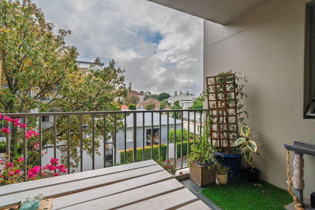 Property photo 3 of 20 Kw1741404