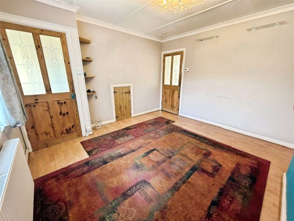 Property photo 2 of 17 Picture No. 13