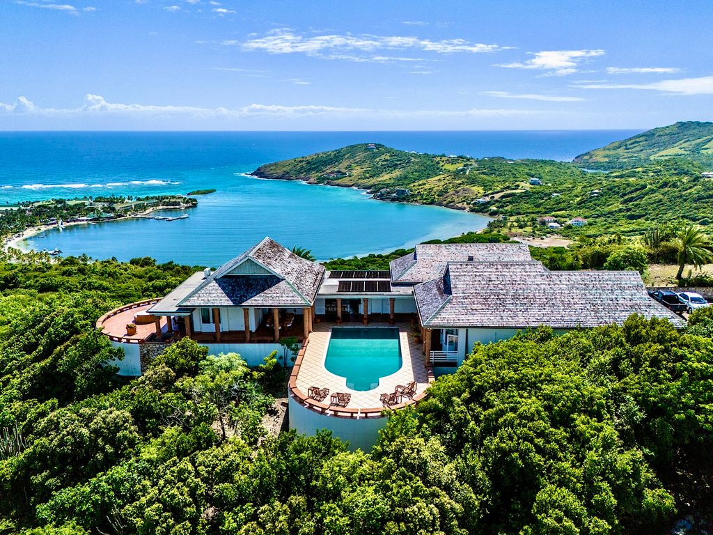 Property photo 2 of 26