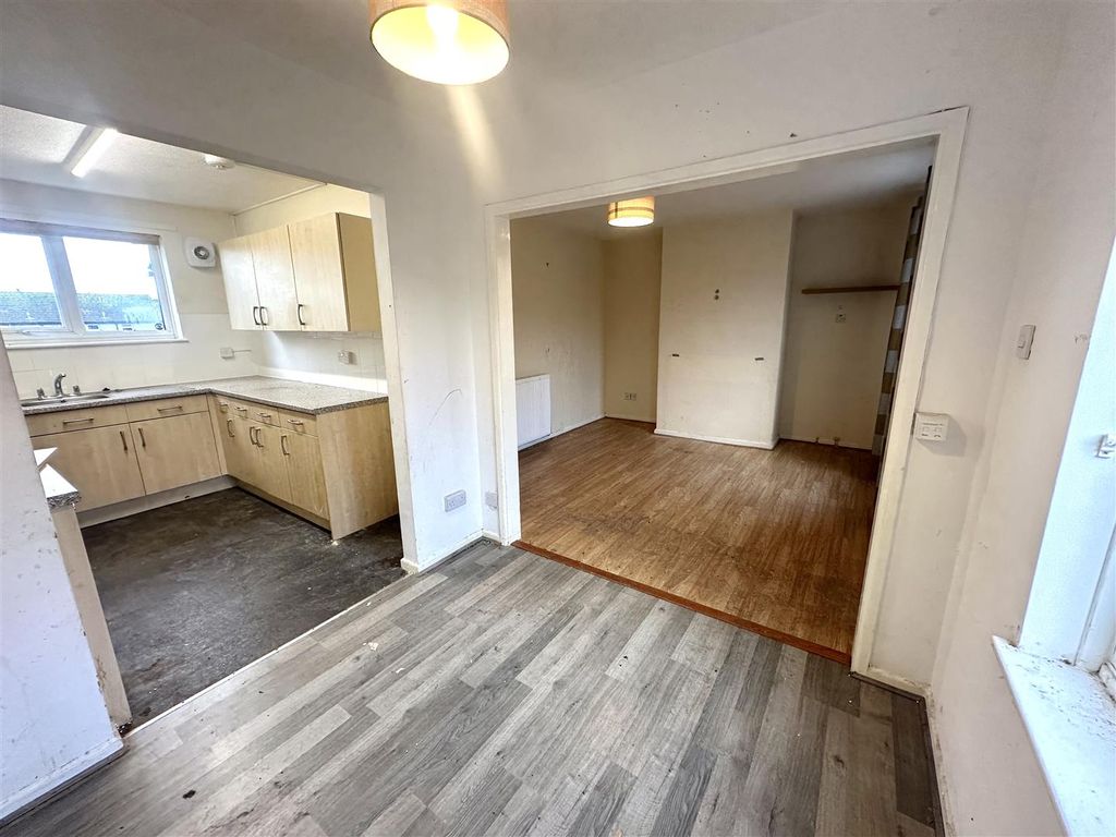 Property photo 3 of 13 20260112_150452405_Ios.Jpg