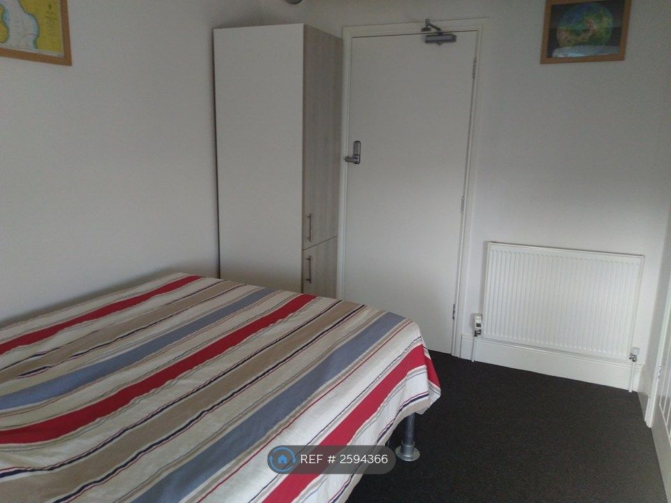 Property photo 2 of 12