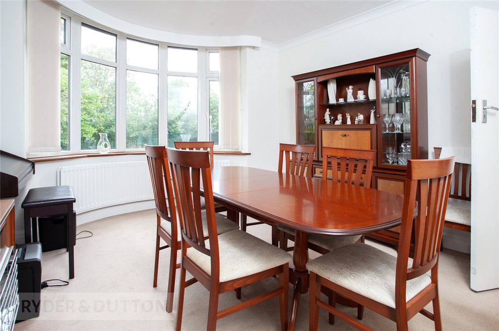 Property photo 2 of 21 Dining Room