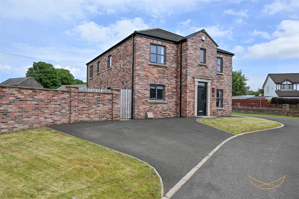 Property photo 1 of 35 Dhp-2.Jpg