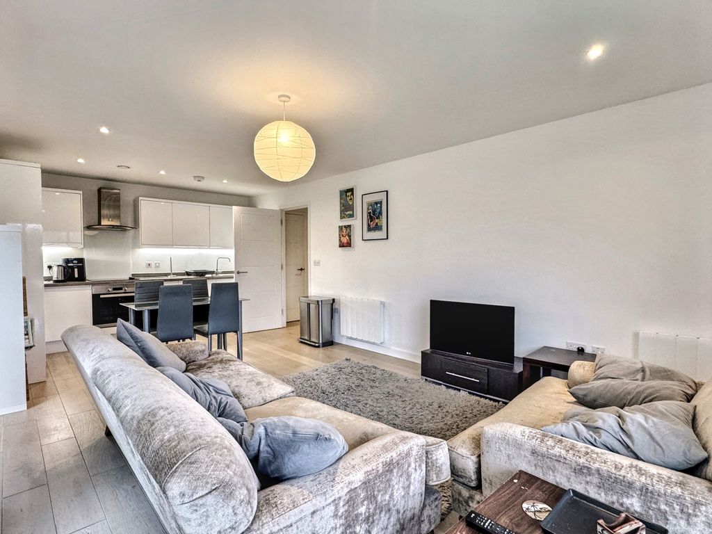 Property photo 1 of 10 Img_6472