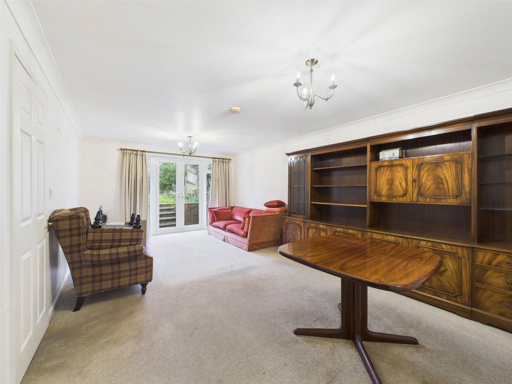 Property photo 3 of 11 Living/Dining Room