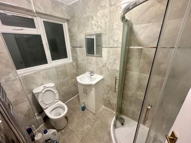 Property photo 3 of 3