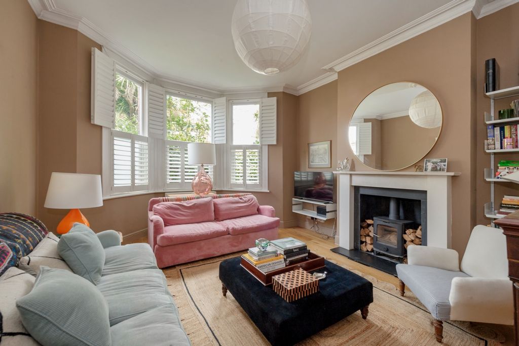 Property photo 1 of 27 5527010