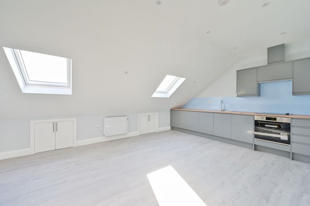 Property photo 3 of 3