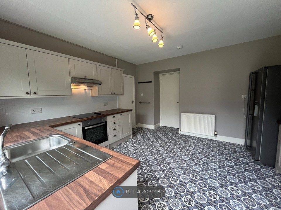 Property photo 3 of 22 Kithcen