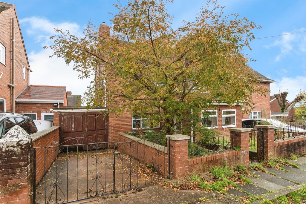 Property photo 1 of 15