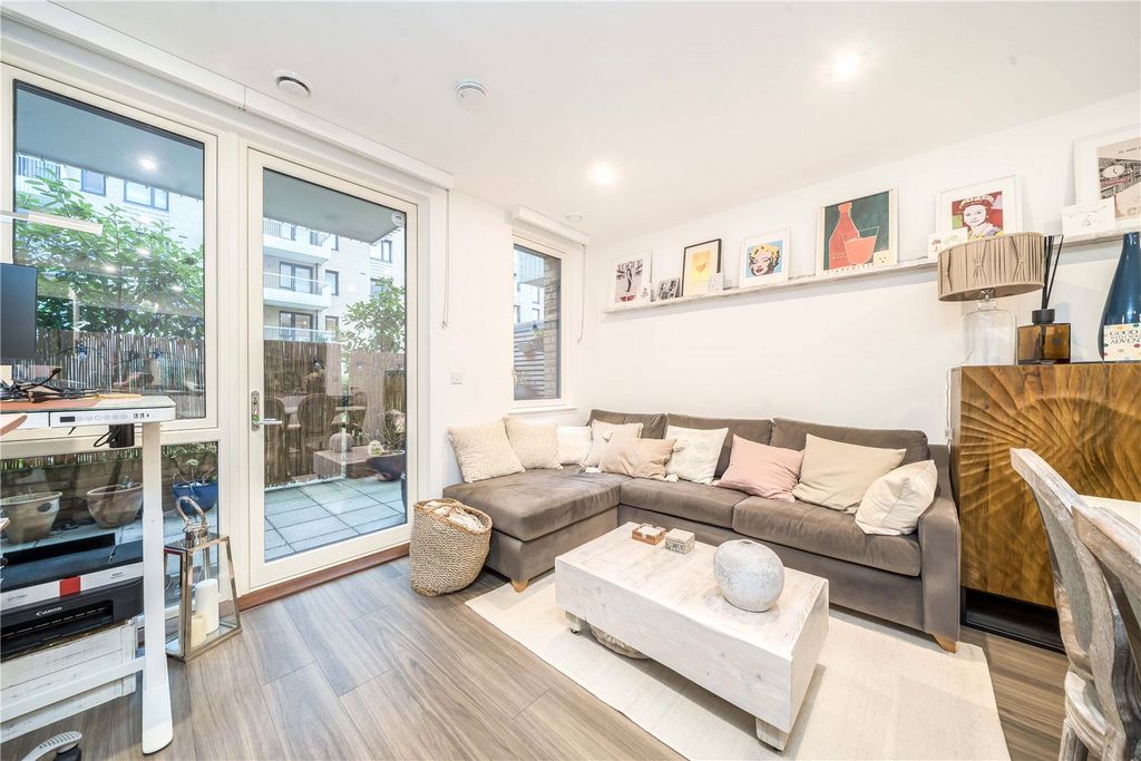 Property photo 2 of 8 Picture No. 05