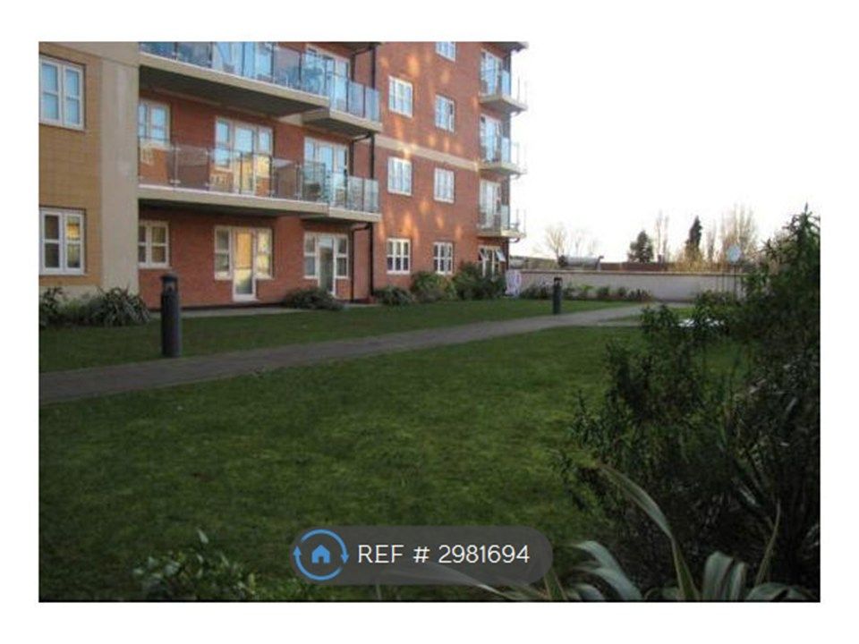 Property photo 2 of 8