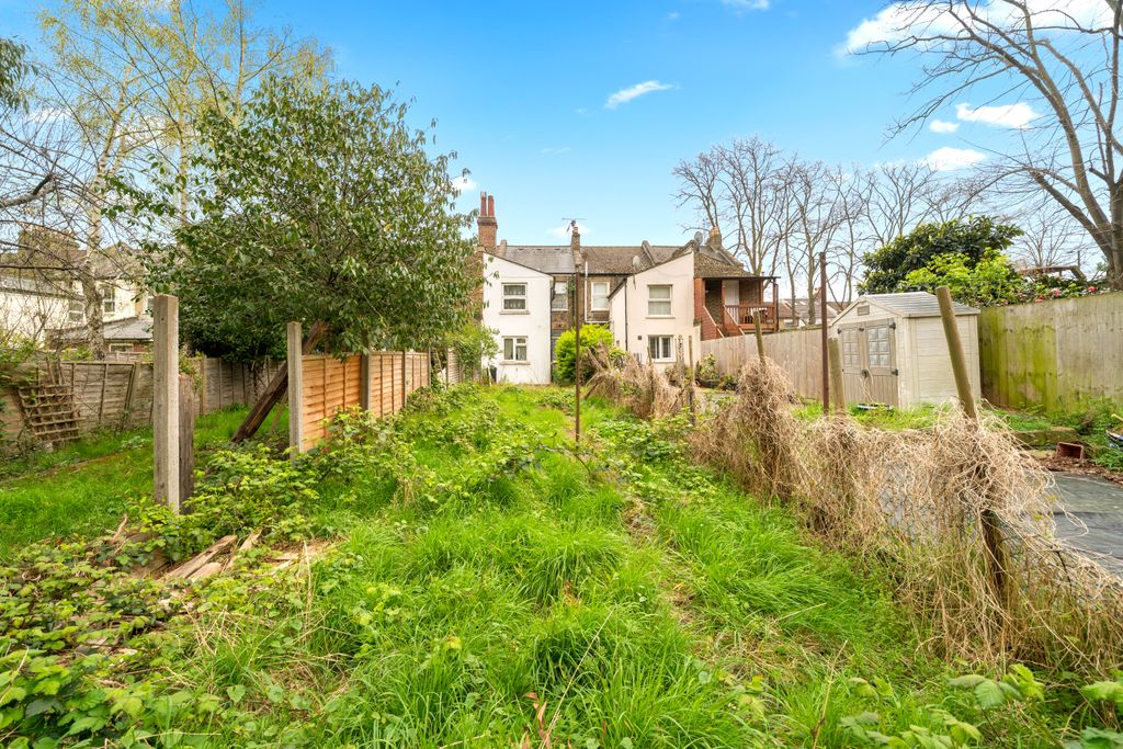 Property photo 3 of 4