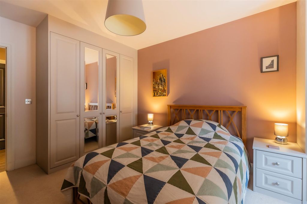 Additional image 17 of 3 bed flat for saleThe Lindens, Romilly Crescent, Pontcanna, Cardiff CF11