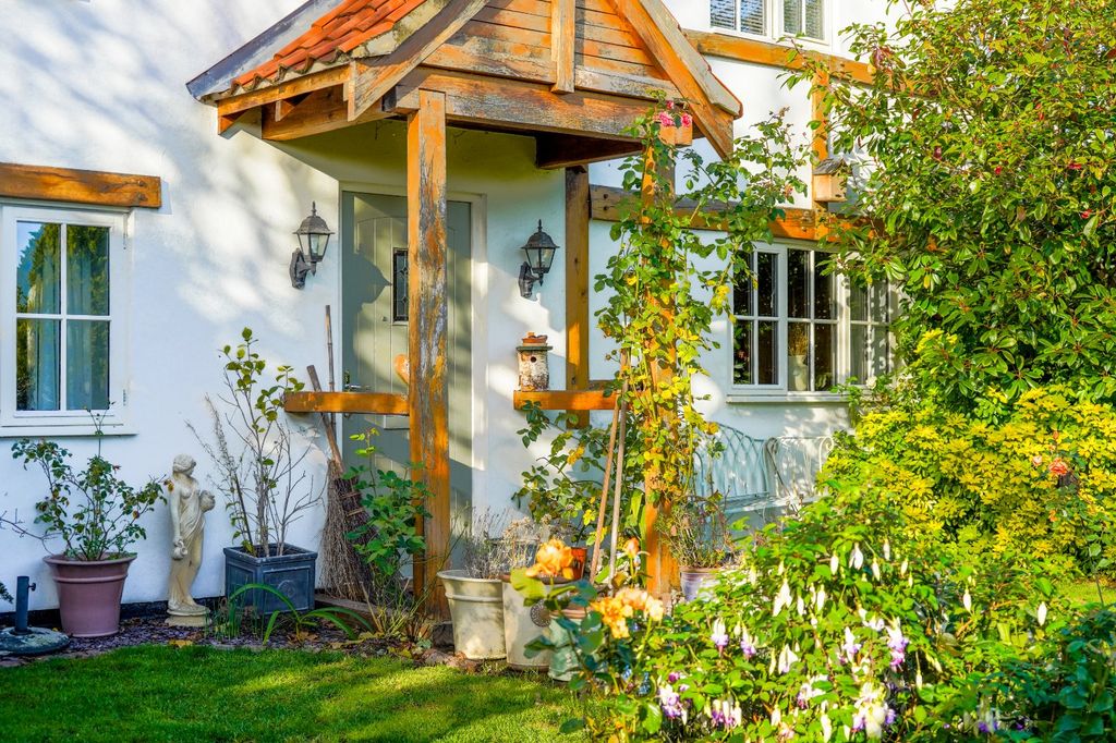 Property photo 2 of 19 Picture No. 03